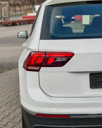 Volkswagen Tiguan cena 99990 przebieg: 48000, rok produkcji 2021 z Kobylin małe 352